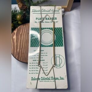 Roberts Colonial House Plate Hanger